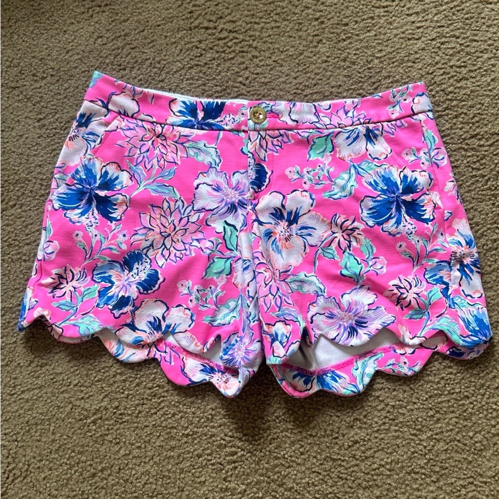 Lilly Pulitzer scalloped shorts
